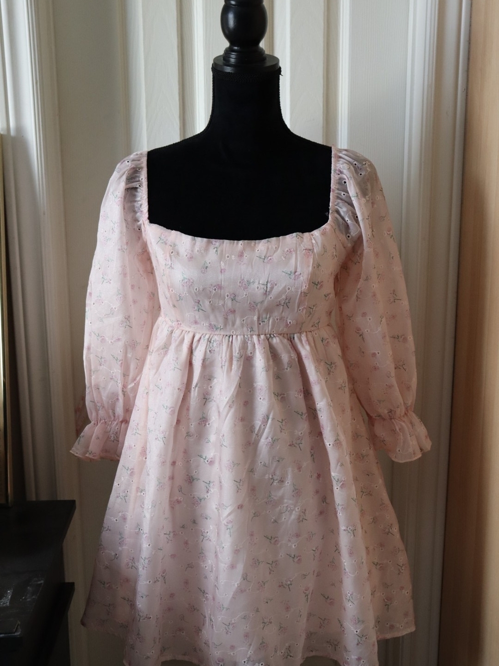 Women's Pink Floral Midi Dress with Puff Sleeves